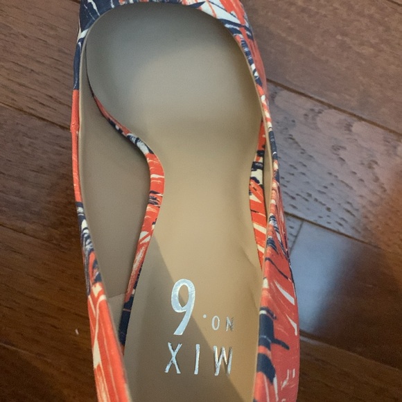 Mix 6 orange and blue heels Sz 7M - Picture 6 of 6